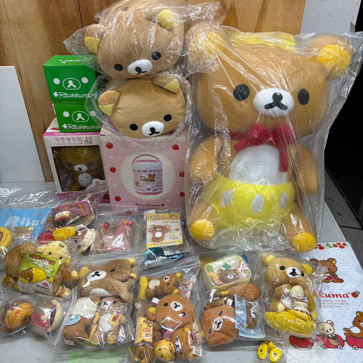 リラックマ グッズ ぬいぐるみ ウォーターサーバー マグカップ キーホルダー マスコット まとめて